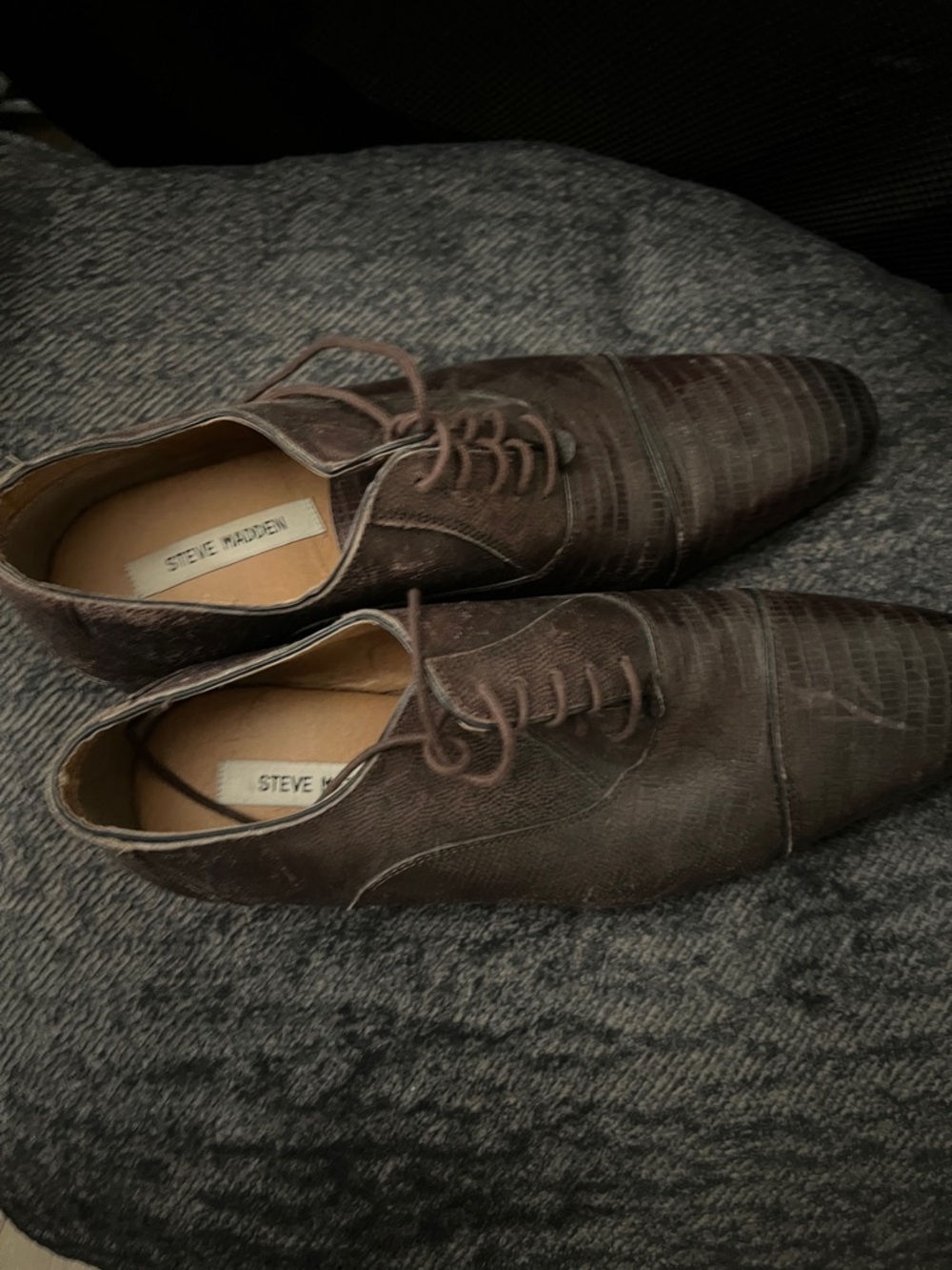Steve Madden Brown Textured Leather Cap-Toe Oxfords